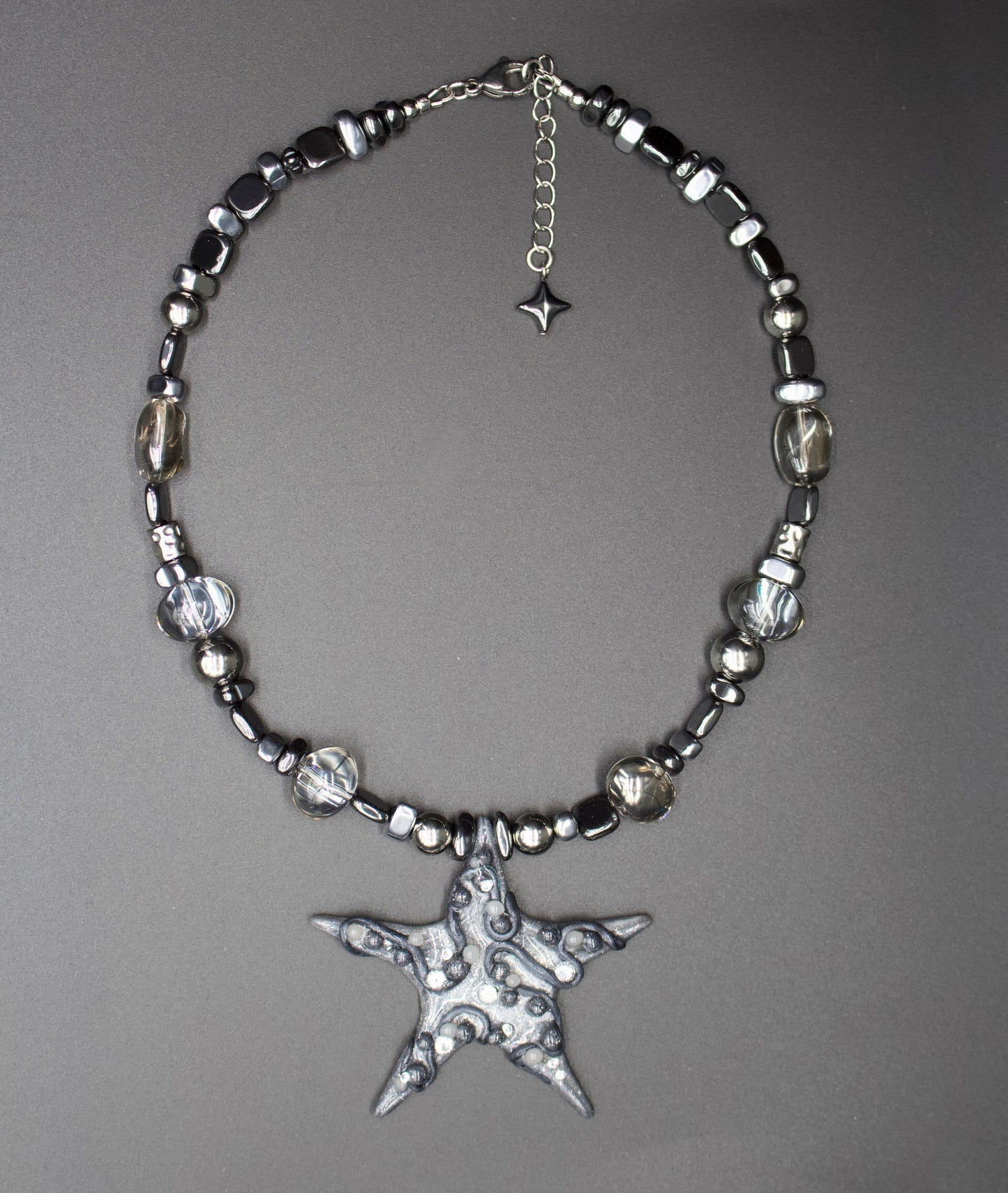 Dark detailed Star Chain