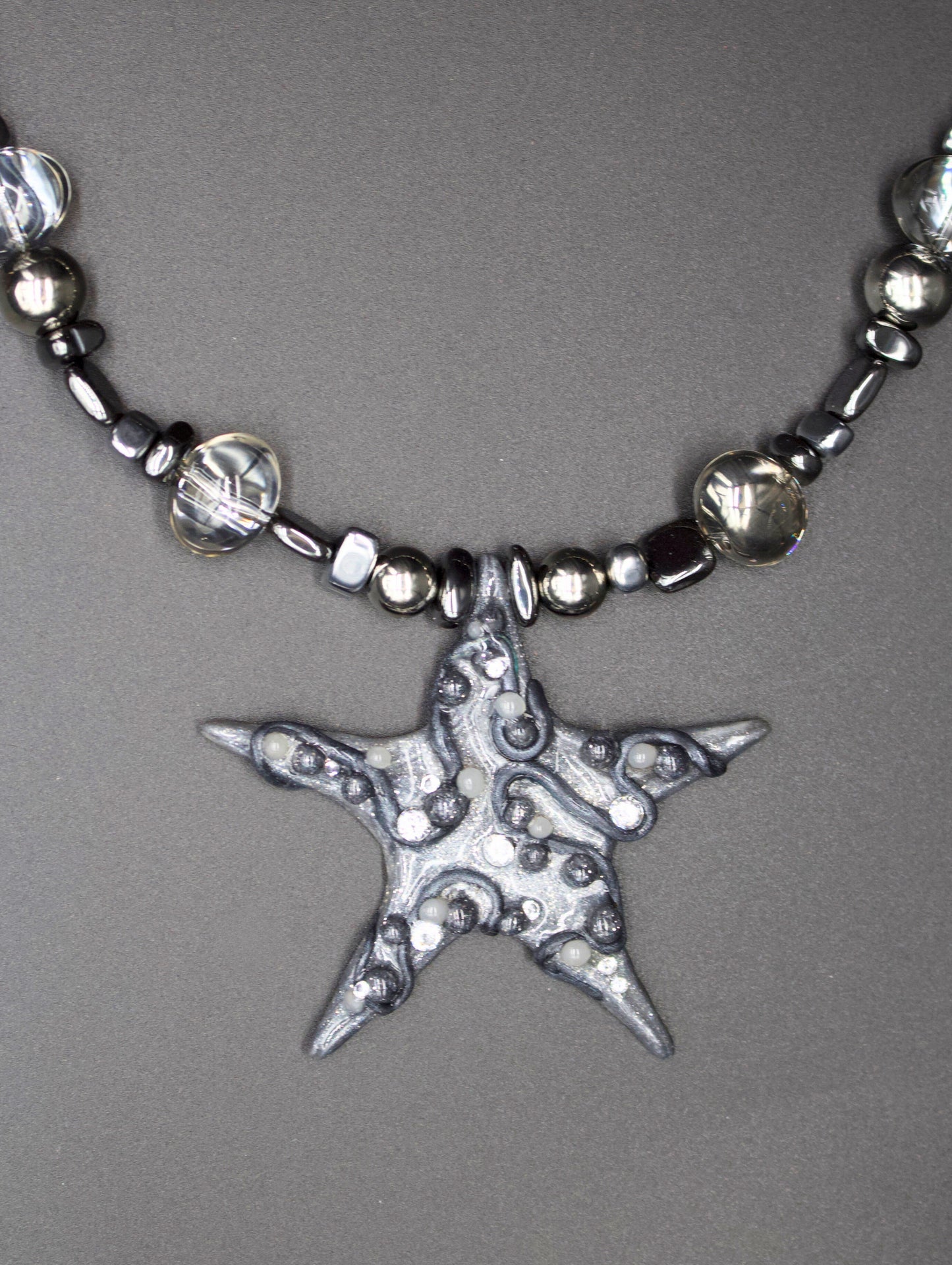 Dark detailed Star Chain