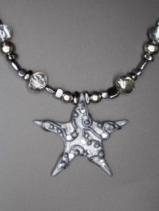 Dark detailed Star Chain